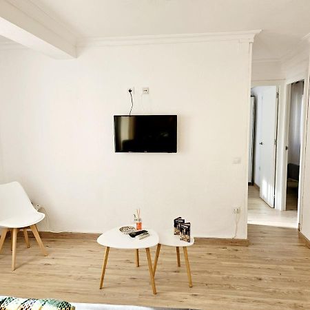 Apartamento Familiar En Triana セビリア エクステリア 写真