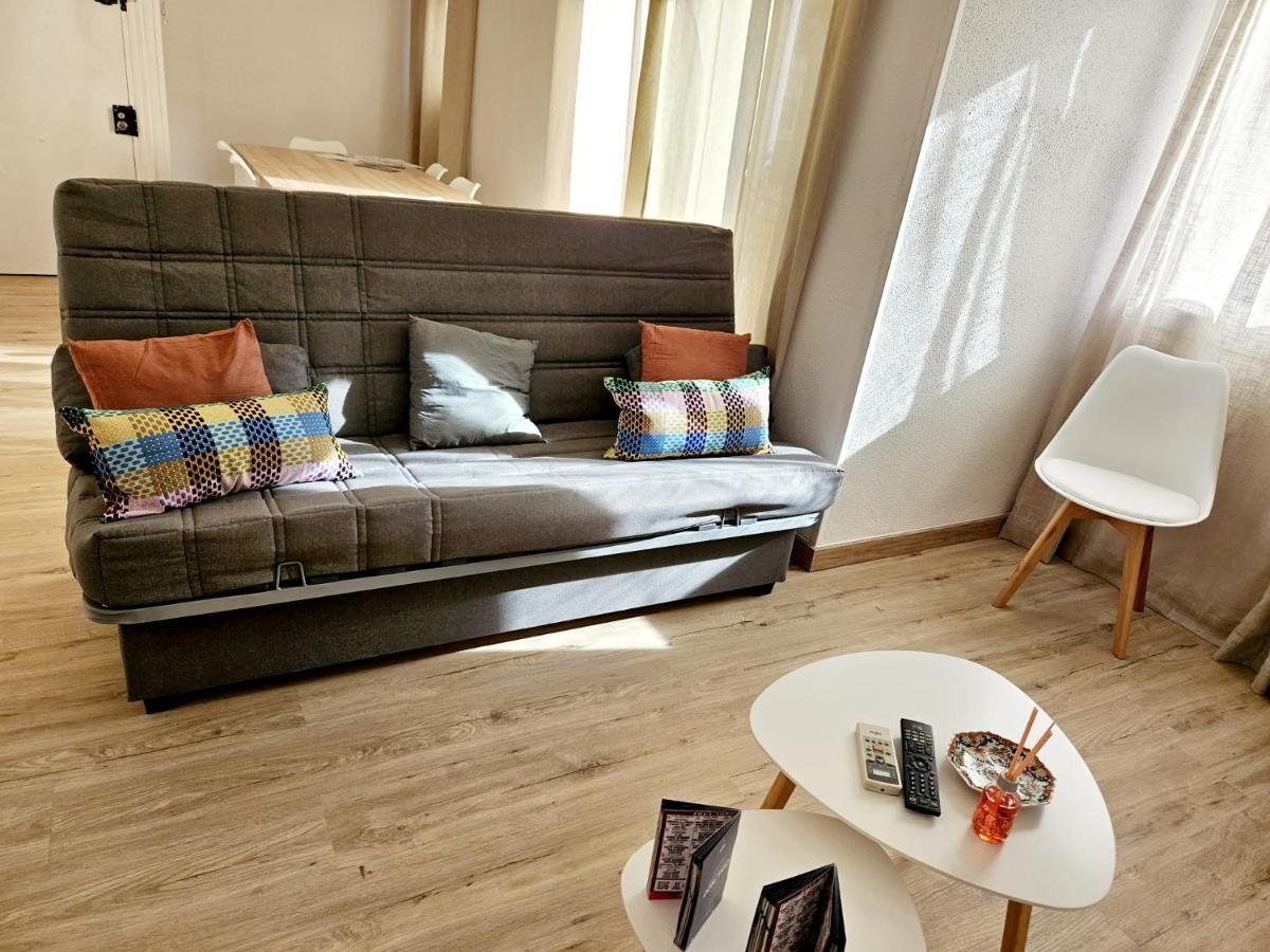 Apartamento Familiar En Triana セビリア エクステリア 写真