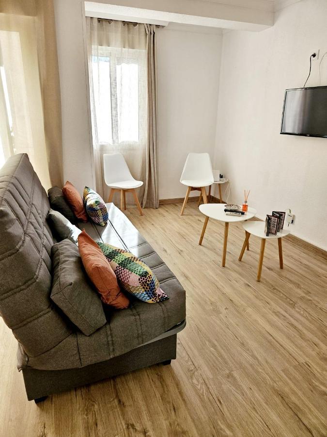 Apartamento Familiar En Triana セビリア エクステリア 写真